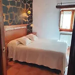 El Jiniebro Country house *