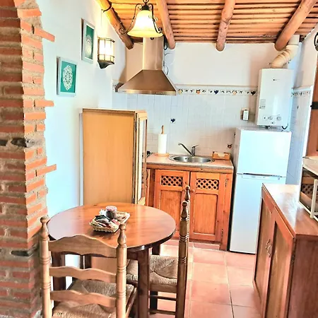 El Jiniebro Country house *