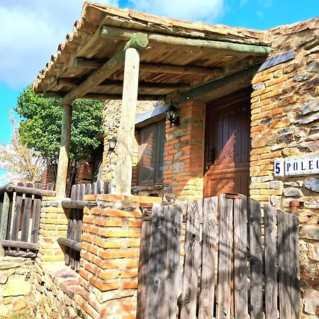 El Jiniebro Country house