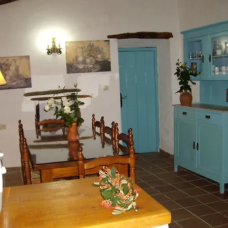 El Jiniebro Gospodarstwo wiejskie *