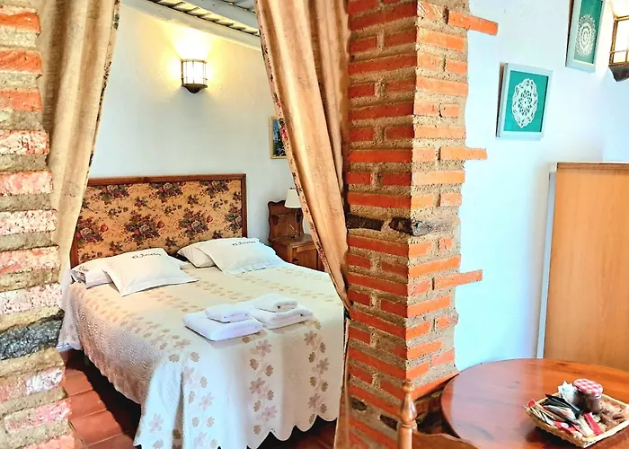 El Jiniebro * Валенсия-де-Алькантар