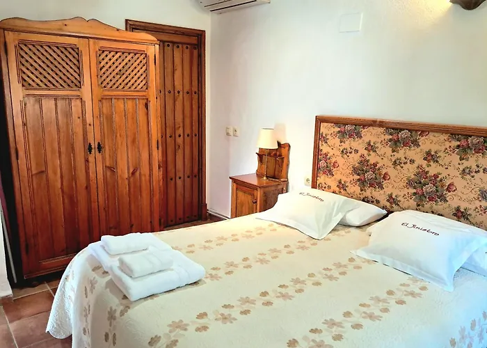 El Jiniebro Летний дом Валенсия-де-Алькантар